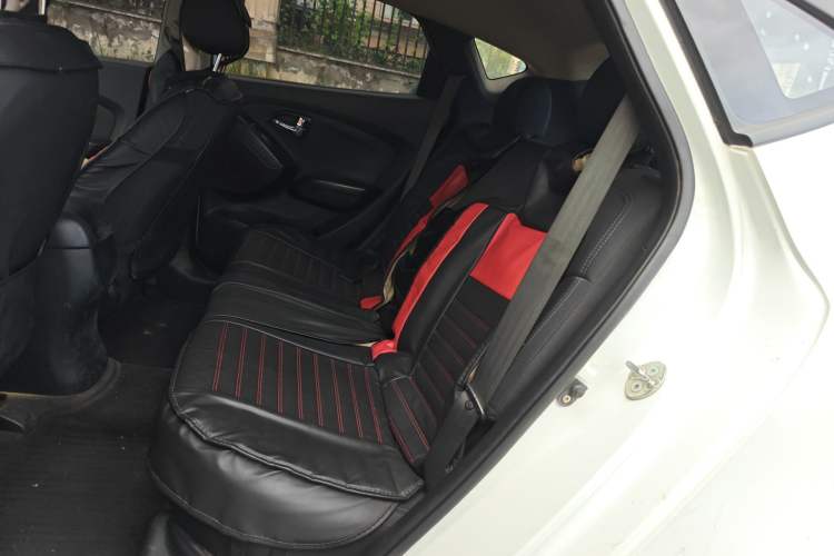 Used Hyundai ix35 2013 2.0L Manual 2WD Comfort GL China IV Standard Left Rear Seat