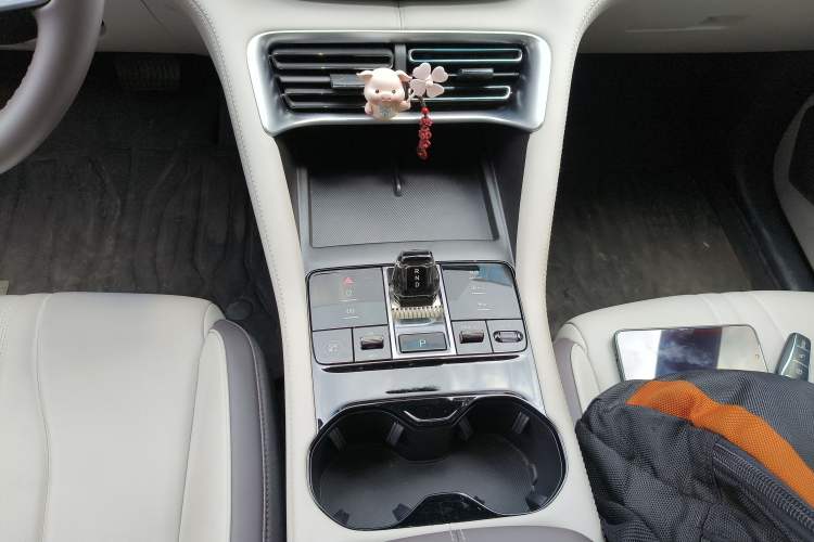 Used BYD Song PLUS New Energy 2025 DM-i 112KM Prestige Model Gear Lever