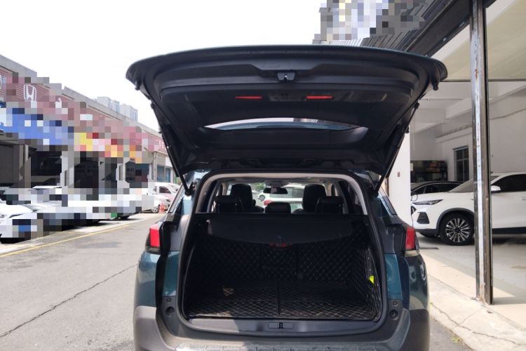 Used Peugeot 5008 2017 350THP 5-Seat Elite Edition Trunk