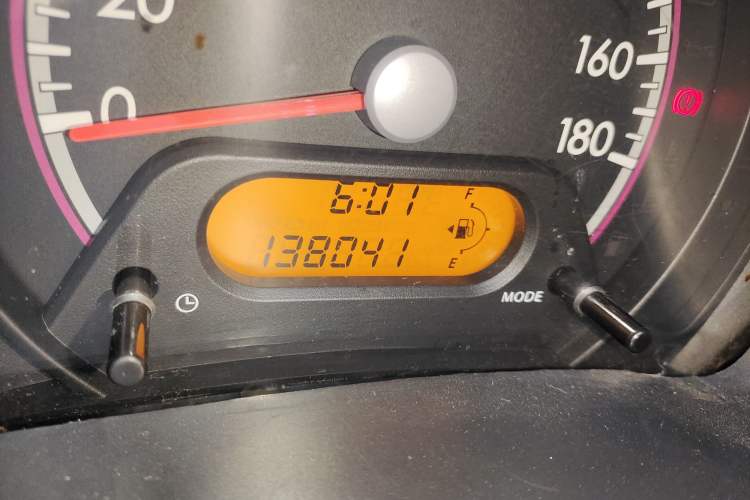 Used Suzuki Alto 2009 1.0L Manual Deluxe Edition Odometer Close Up