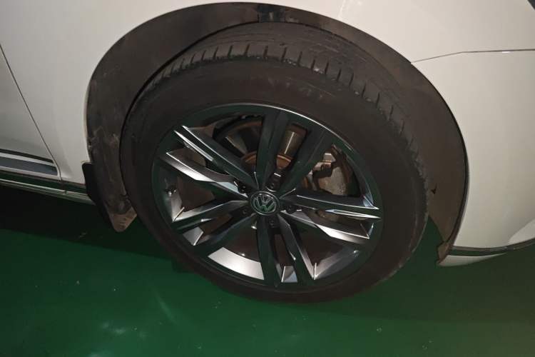 Used Volkswagen Variant 2018 380TSI Two-Wheel Drive Comfort Edition