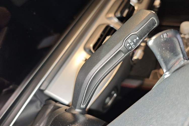 Used Mercedes-Benz GLE AMG 2022 AMG GLE 53 4MATIC+ Gear Lever