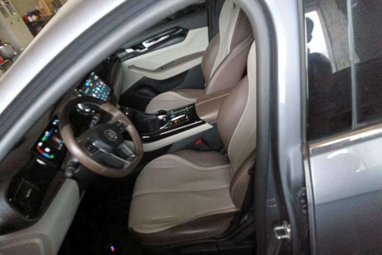 Used BYD Qin PLUS 2024 HONOR Edition DM-i 55KM Leading Model