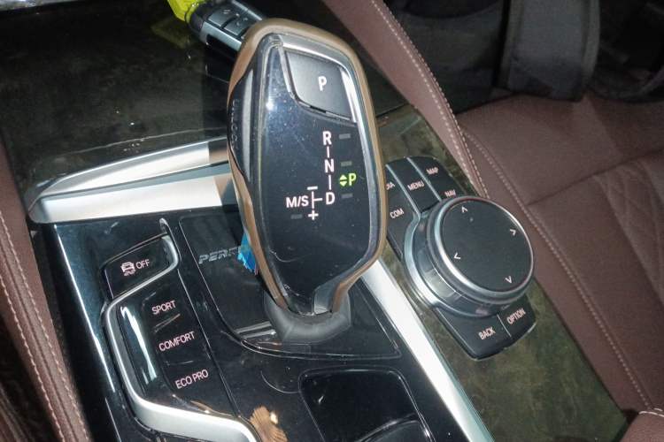 Used BMW 5 Series 2021 525Li Luxury Package
