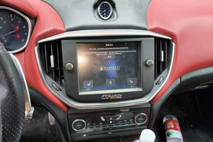 Used Maserati Ghibli 2014 3.0T S Q4 Audio And AC Panel