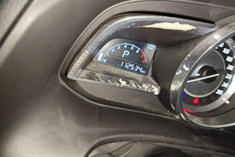 Used Mazda 3 Axela 2016 Hatchback 1.5L Automatic Luxury Model Odometer Close Up