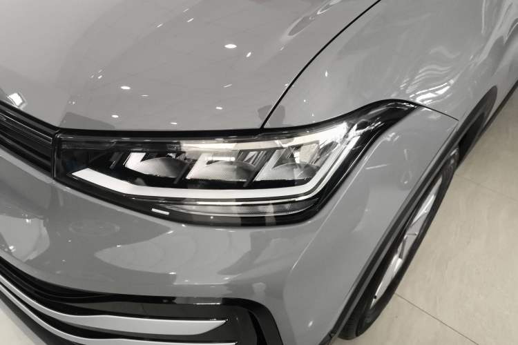 Used Volkswagen Tharu 2026 Model Xinrui 1.5L Rujin Edition Left Front Headlight