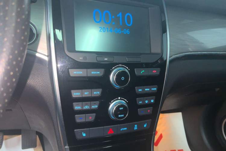 Used Haval H2 2018 Red-Label 1.5T Manual Two-Wheel Drive Luxury Model