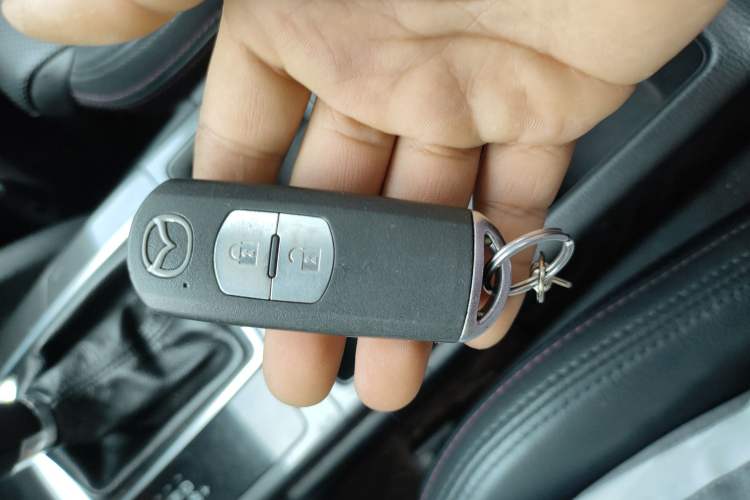 Used Mazda CX-5 2015 2.0L Automatic 4x4 Luxury Edition
