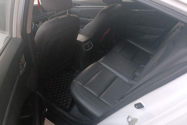 Used Hyundai Elantra (6th Generation / Lingdong) 2019 1.5L CVT ZhiXuan – Elite Version Left Rear Seat
