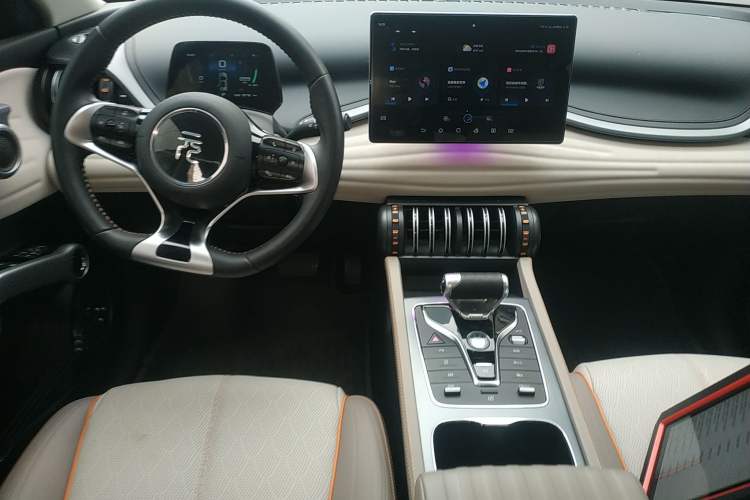 Used BYD Yuan PLUS 2024 Honor Edition 430KM Leading Model Audio And AC Panel