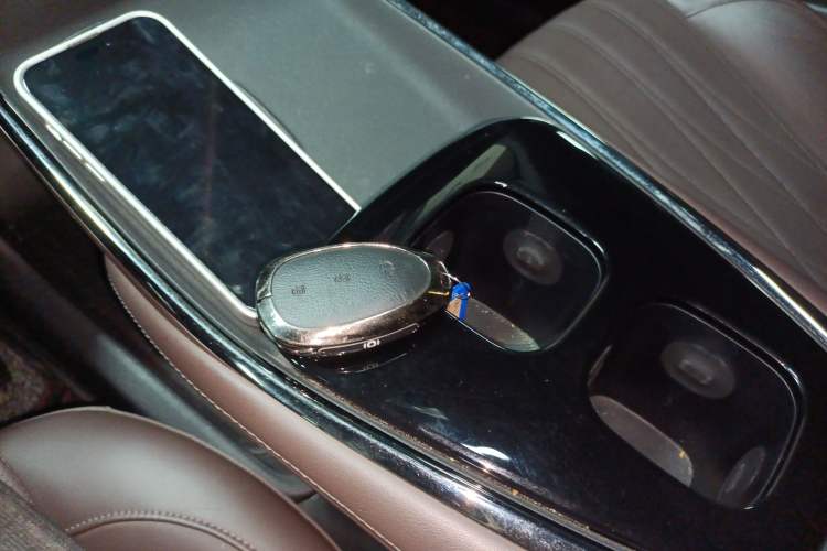 Used CHANGAN NEVO A07 2025 Pure Electric "True Fragrance" Edition 625 Flagship Model Vehicle Key