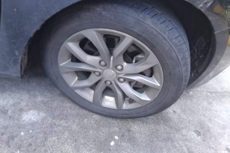 Used Geely Auto Emgrand GL 2017 1.8L Manual Elite Model