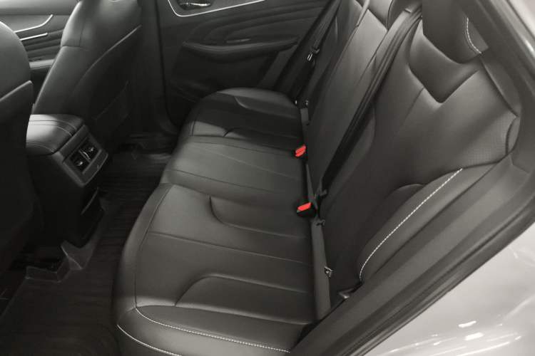 Used Venucia V DD-i 2023 60km iD Version