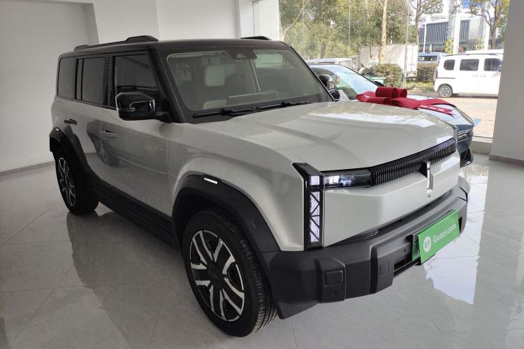 Used iCAR 03 2024 501km Four-wheel Drive Long-Range Advanced Version