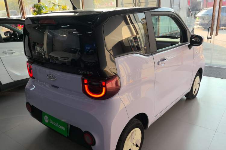 Used Chery QQ Ice Cream 2022 120km Conical Shape Lithium Iron Phosphate Exterior 5