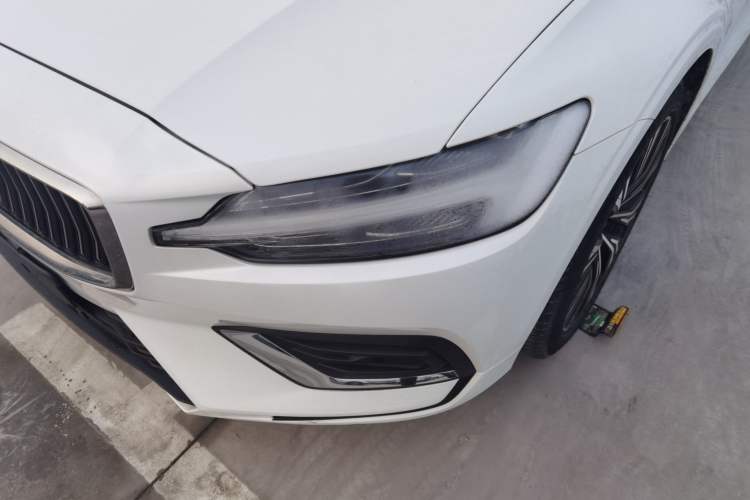 Used Volvo S60 2023 B4 Zhiyuan Luxury Edition
