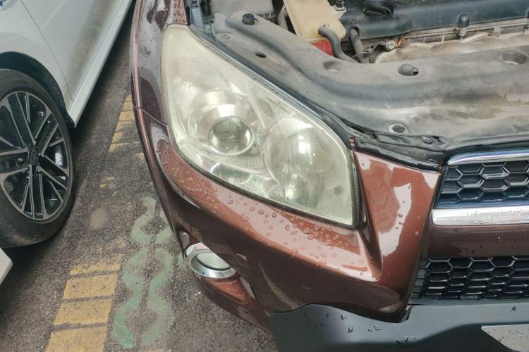 Used Toyota RAV4 2011 2.0L Automatic Luxury Edition Right Front Headlight