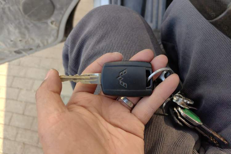 Used Wuling Rongguang 2019 1.2L S Van Standard Model with 5 Seats Vehicle Key