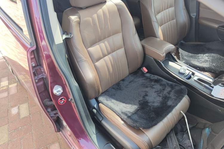 Used Honda Jade 2017 210TURBO CVT Luxury Edition 6 Seats