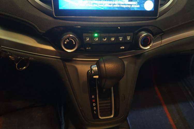 Used Honda CR-V 2016 2.0L two-wheel drive Urban Edition