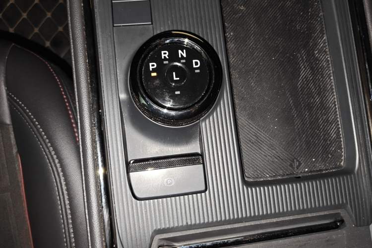 Used Ford Mondeo 2023 EcoBoost 180 Comfort Model Gear Lever