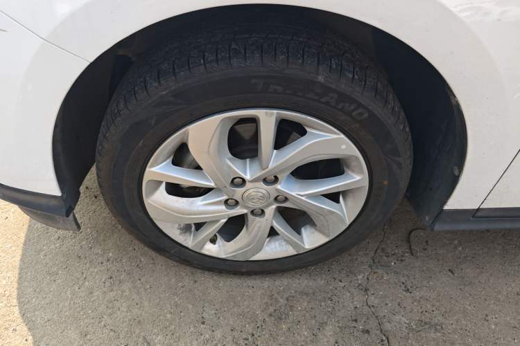 Used Buick Velite 6 2022 Connected Fashion PLUS