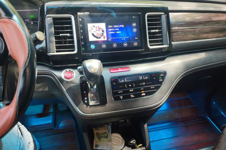 Used Honda Elysion 2016 2.4L Luxury Edition
