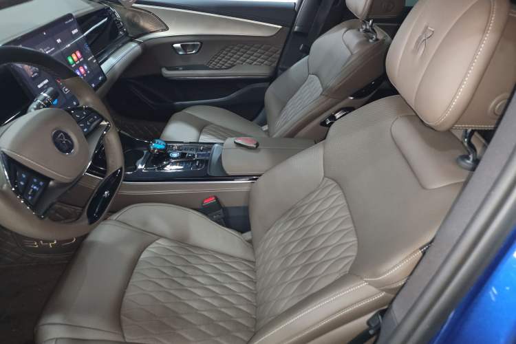 Used BYD Han 2022 DM-i 121KM Prestige Model
