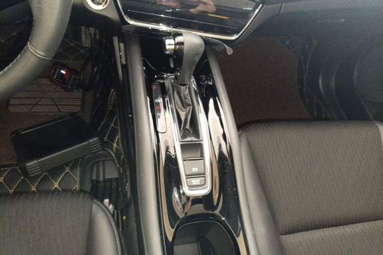 Used Honda Vezel 2020 220 TURBO CVT Luxury Edition