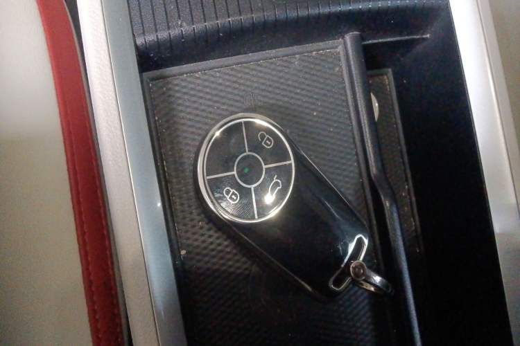 Used ORA Good Cat 2021 400km Standard Range Athena Edition Lithium Iron Phosphate Vehicle Key