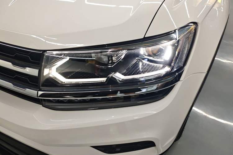 Used Volkswagen Tharu 2019 280TSI Two-Wheel Drive Luxury Version China VI Standard
