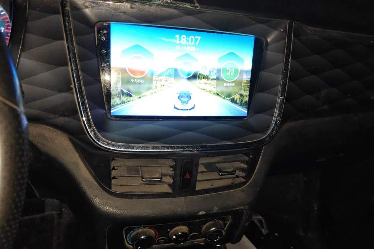 Used Jinbei Gold Hiace 2021 1.5L Passenger Vehicle Engineering Lion 7 Seats
