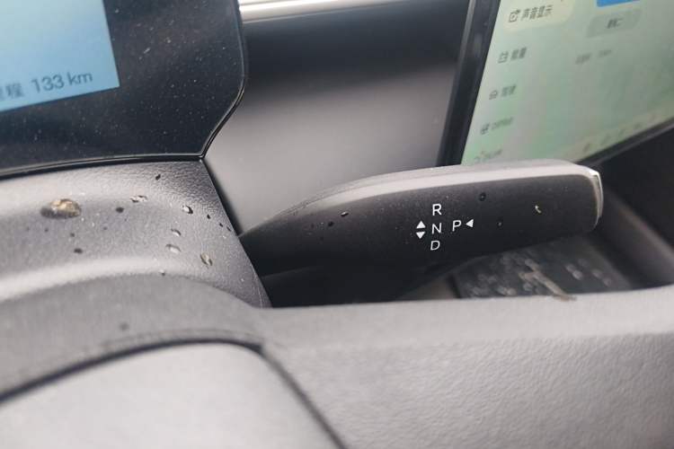 Used BYD e7 2025 Model 520 Smart Travel Edition Gear Lever