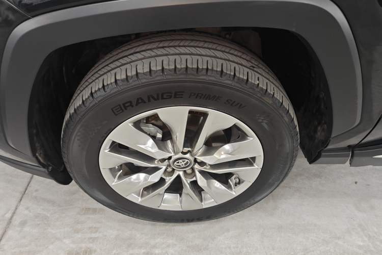 Used Toyota Wildlander 2020 2.0L CVT 4x4 Luxury Edition Left Front Wheel Hub