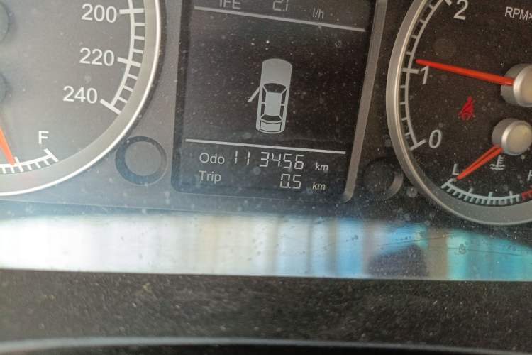 Used Brilliance Junjie 2011 1.6L Manual Economy Model Odometer Close Up