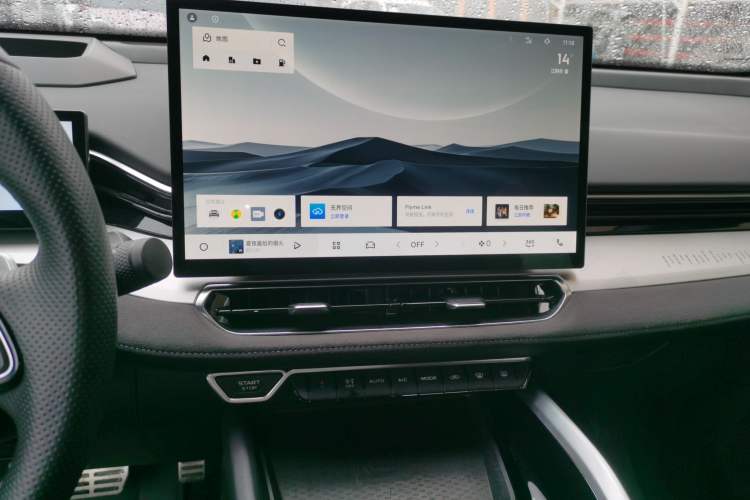 Used Geely Auto Preface 2025 Dongfang Yao 2.0TD Moonlight Edition Audio And AC Panel