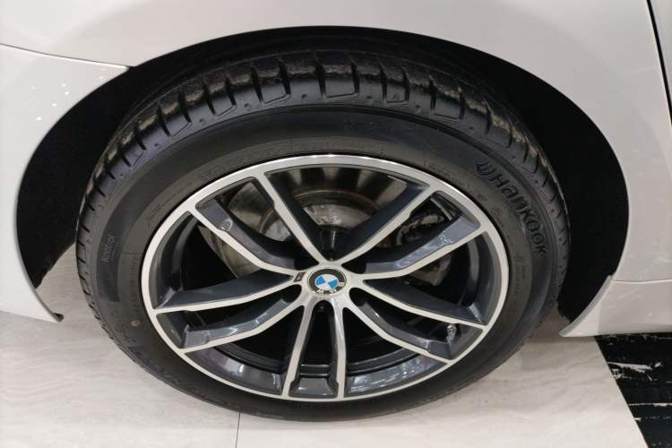 Used BMW 5 Series 2022 Second Facelift 525Li M Sport Package