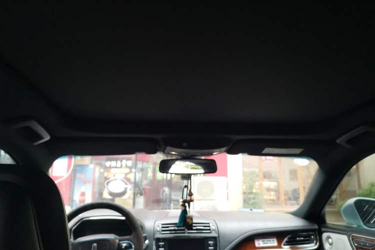 Used Lincoln Continental 2018 3.0T Four-Wheel Drive Prestige Edition Headliner