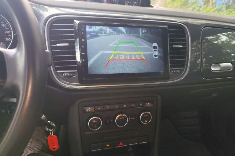 Used Volkswagen Beetle 2013 1.4TSI Luxury Model Audio And AC Panel