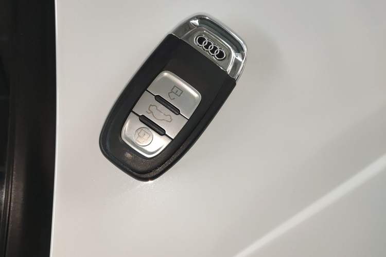 Used Audi A3 2020 Limousine 35 TFSI Fashion Edition China VI Emission Standard Vehicle Key