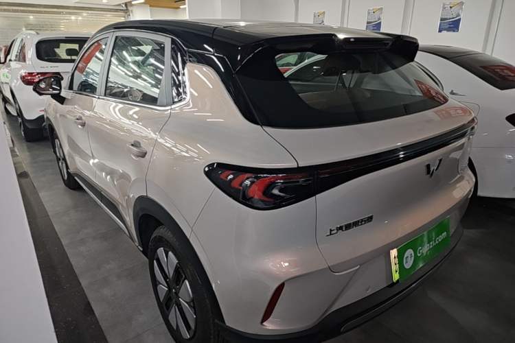 Used Wuling Bingo S 2025 Model 325km Deluxe Edition Rear Left 45 Deg