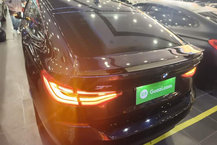 Used BMW 6 Series GT 2018 640i xDrive M Sport Package