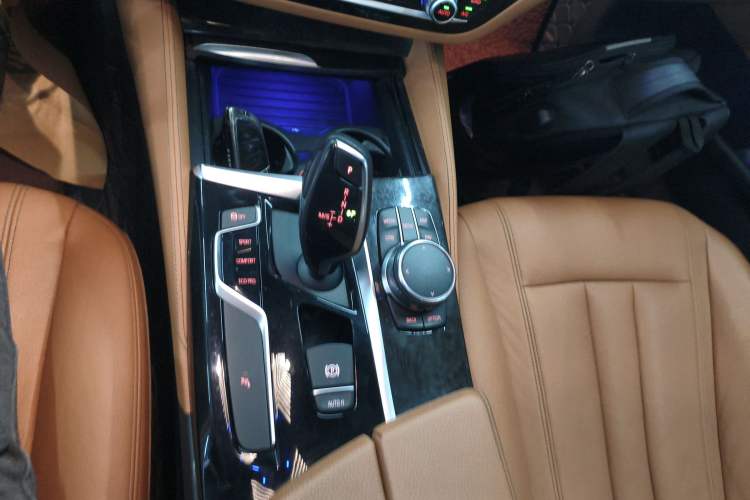 Used BMW 5 Series 2018 530Li xDrive M Sport Package