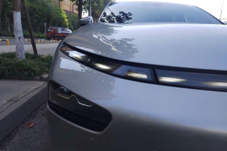 Used XPeng P7 2020 670N Right Front Headlight