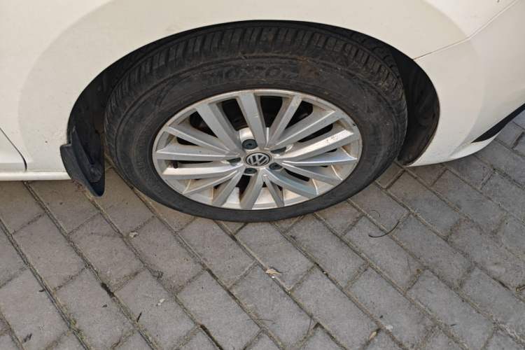 Used Volkswagen Santana 2017 Haval H9 1.6L Manual Comfort Edition
