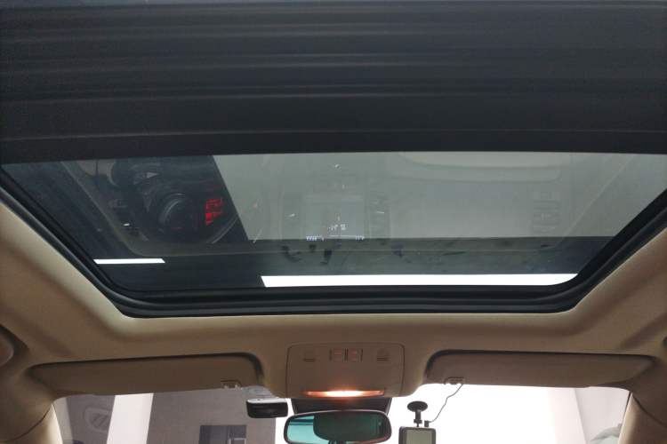 Used Opel Insignia 2013 2.0T Two-Wheel-Drive Luxury Version
