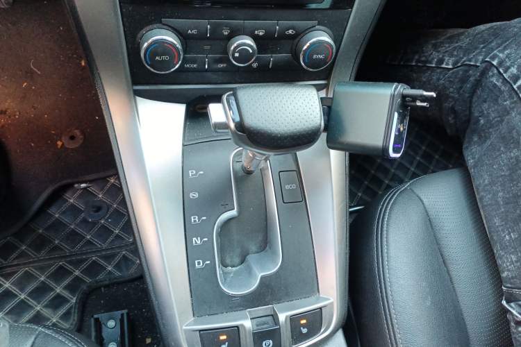 Used Chevrolet Captiva 2017 2.4L 4x4 Flagship Edition 7-Seater