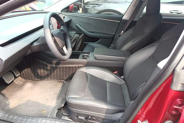 Used Tesla Model 3 2023 Long-Range All-Wheel-Drive Version