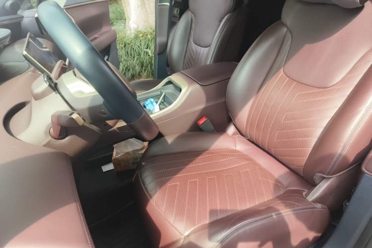 Used Avatr 11 2022 Long-Range Dual-Motor Version 4 Seats Left Front Seat